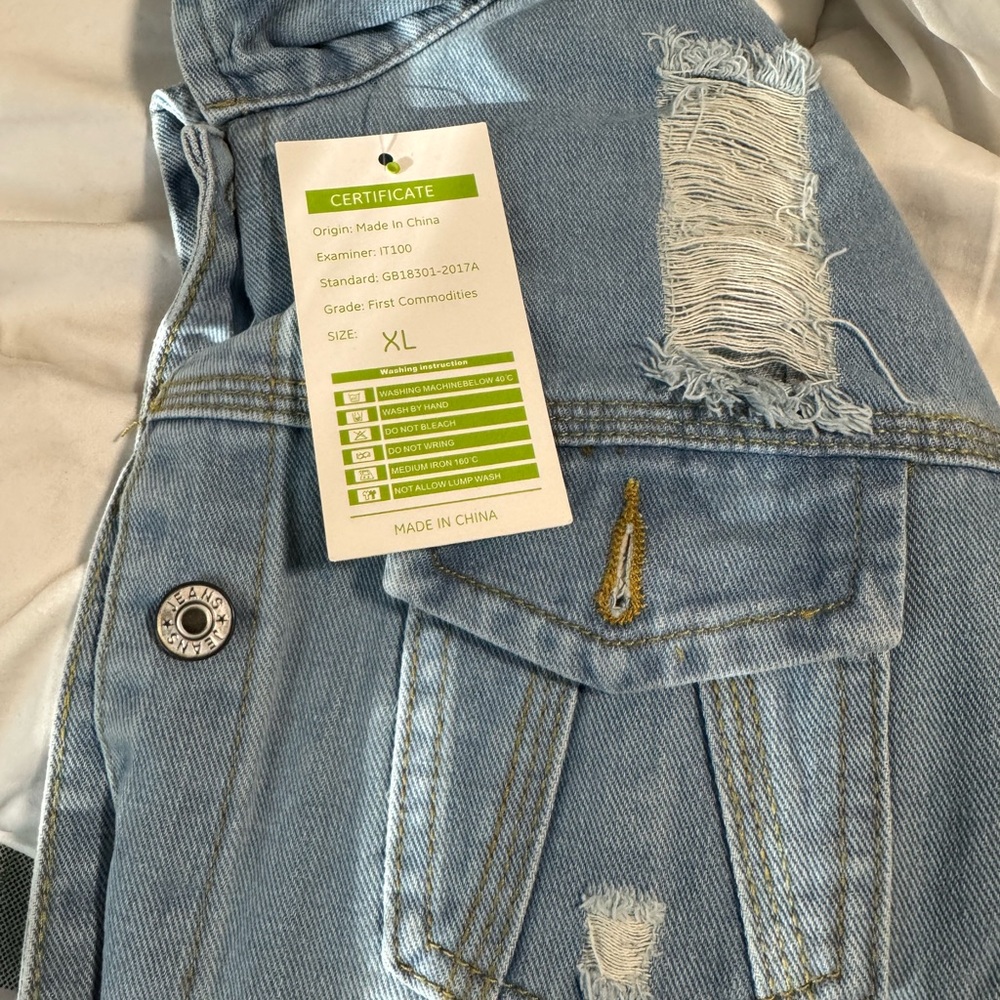 Jean jacket - Picture 3 of 4